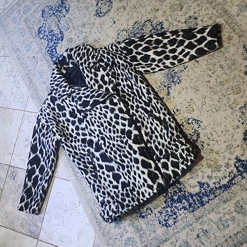 Banana Republic Snow Leopard Cocoon Jacket Coat Size XS - Picture 6 of 14